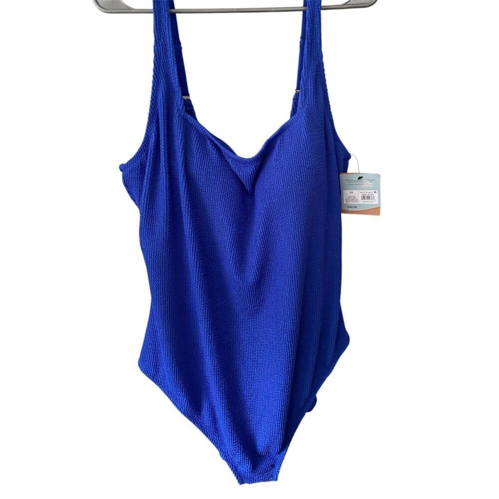Sand & Shore Blue Textured One‑Piece Swimsuit – V‑Neck – NWT – Size 24